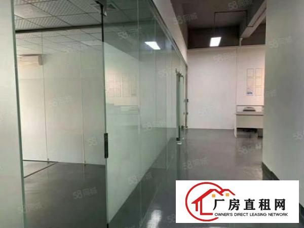  石岩北环路新出楼上精装修420平厂房，中央空调大气前台水电到