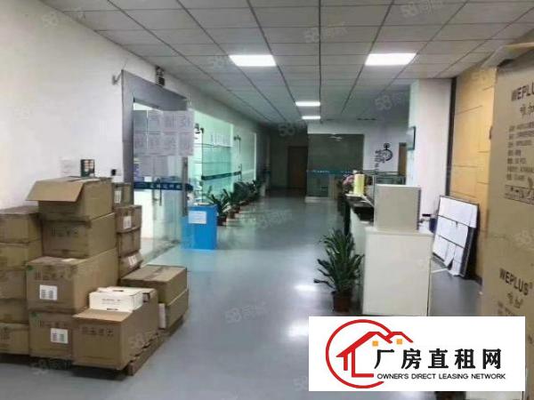  石岩新出楼上2000平带装修的厂房出租