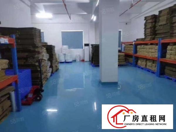  宝安石岩镇高速出口附近，楼上带精装修1100平方厂房出租