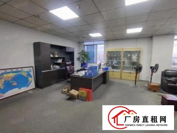  石岩地铁口新出楼上1200平带进装修厂房招租，面积实在