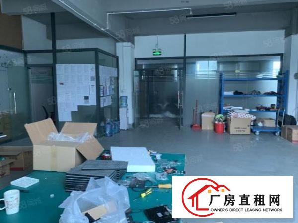  石岩石龙仔外环路边上，楼上300平精装修入住即可生产