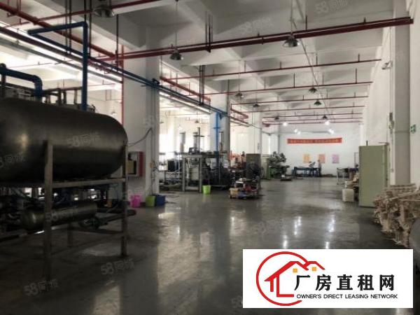  石岩镇新出科技园区，原房东带装修一楼1100平方厂房出租