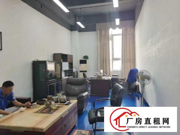  石岩物流园旁3楼整层3900平，精装修，实际面积出租