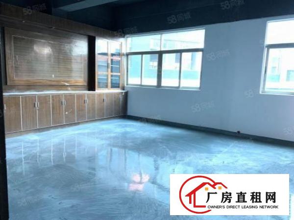  石岩北环6号线地铁口整层2460平，精装修无转让费厂房出租