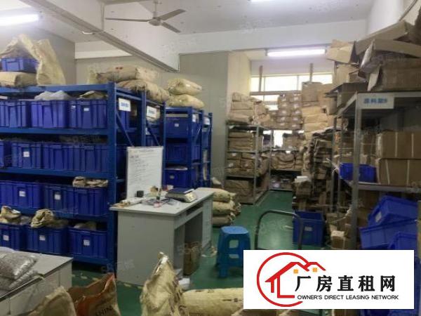  石岩物流园新出整层1100平精装修厂房出租