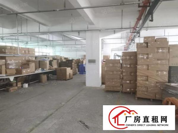  石岩6号线地铁口2楼整层2050平，精装修，无转让费