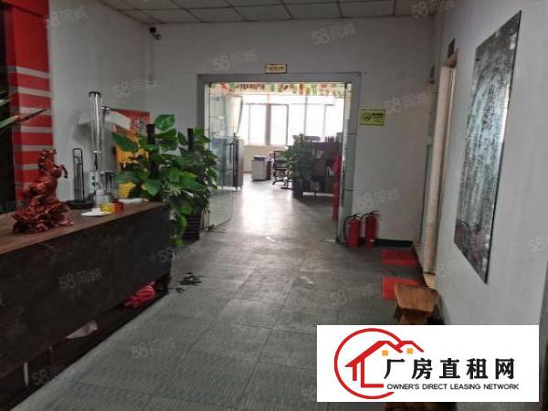  石岩料坑可分租租三楼900平方厂房转租！现成装修办公室地坪漆