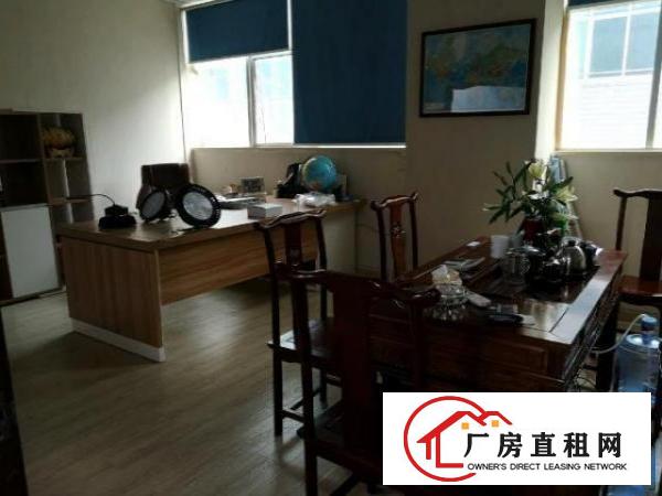  光明松柏路边上新出1500平精装修厂房，面积实在，易招工