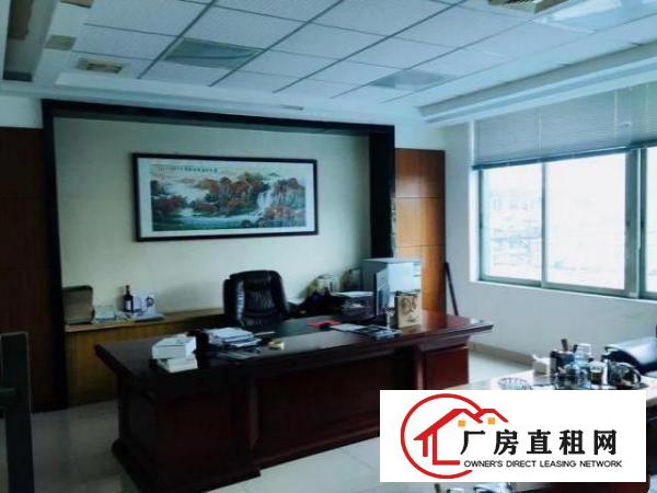  公明公常路主干道楼上新出1100平米带装修厂房出租