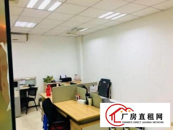  公明公常路主干道楼上新出1100平米带装修厂房出租