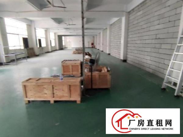 东方大道靠近主路楼上厂房