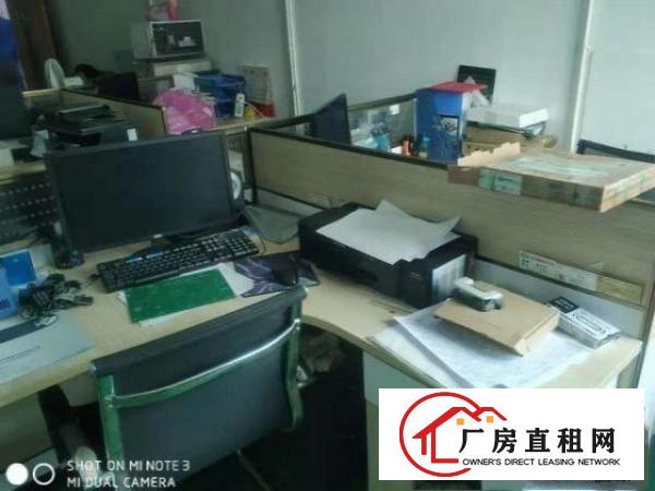  公明玉律急租楼上厂房550平，拎包入住，免转让费