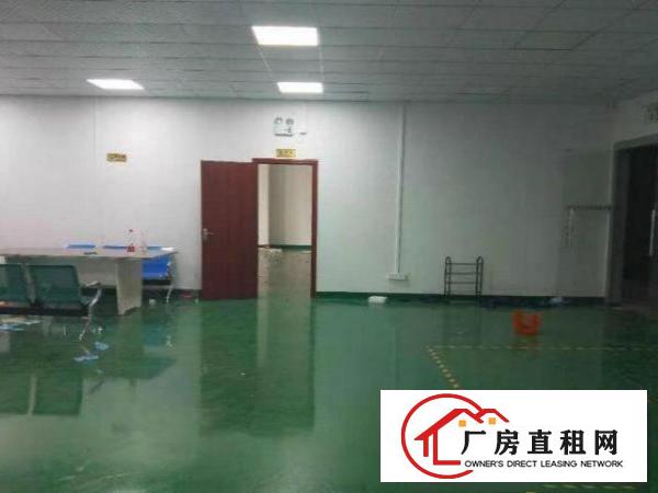  公明东坑有3楼200平厂房，水电齐全，停车方便