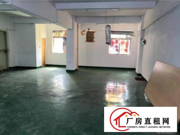  公明玉律新出楼上350平方带地坪漆装修厂房出租，水电齐全