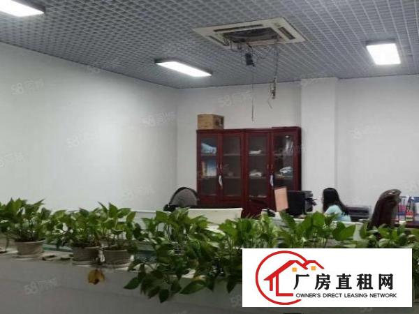  公明田寮新出楼上900平精装厂房出租，适合轻工业，水电齐全。