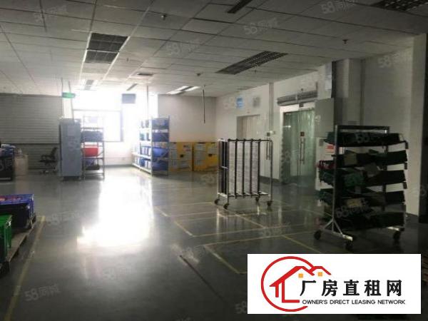  有红本公明高新园区新出楼上1800平带精装修厂房出租！