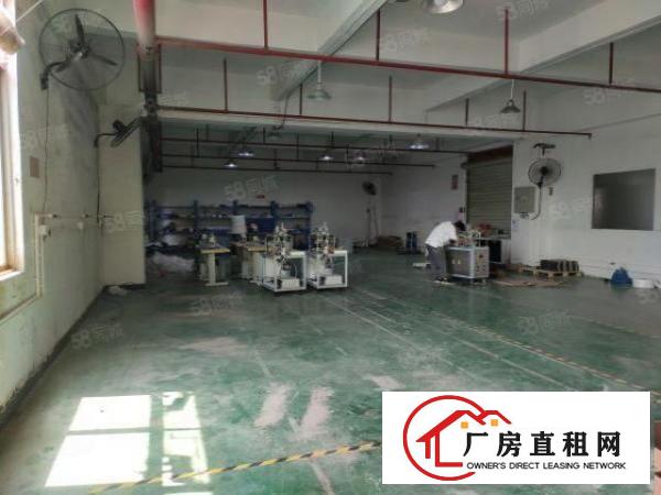  光明楼村新出楼上精装修厂房550平方，水电齐全三吨货梯
