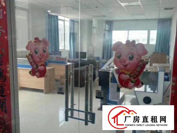  公明松白路边新出360，450,680平米带装修厂房出租