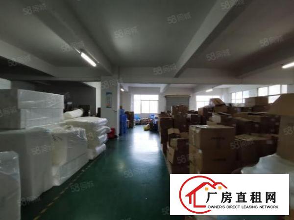  公明新出楼上一整层1900平，有办公室，前台装修，无需转让费