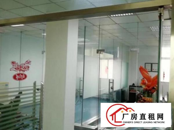  长安涌头一楼800平厂房出租可架行车水电齐全