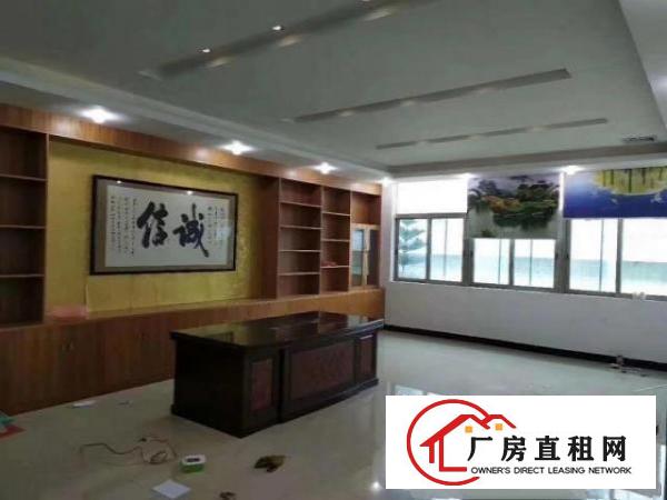  街口新安新出楼上整层2000方无公摊车位足