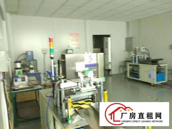  长安宵边海关附近107旁楼上1000m²厂房出租.