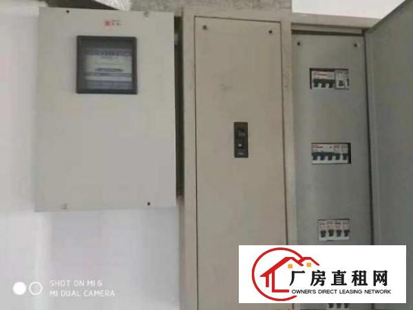  长安乌沙大润发旁楼上300平起租电子厂房已分割好