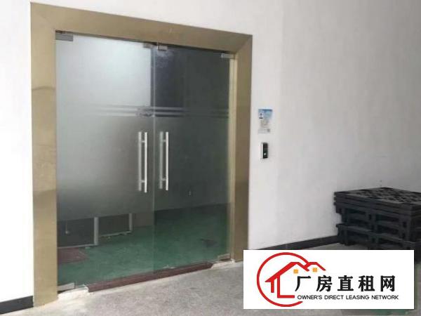  一手房东，独院厂房，交通便利，货梯宿舍配套齐全