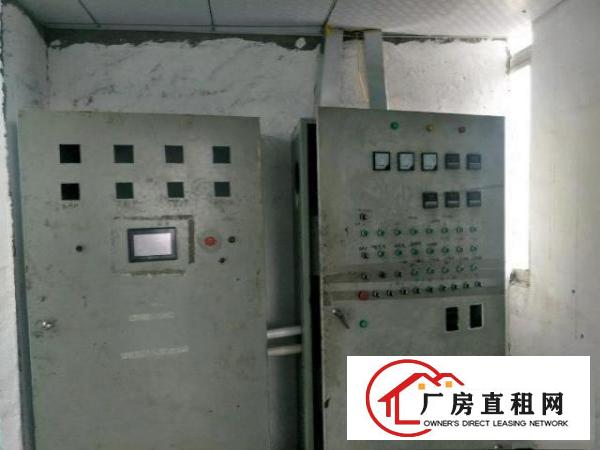  长安喷油厂转租3楼800平米。带喷油环评。