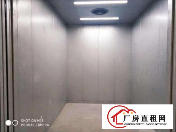  长安宵边200平方带装修出租有货梯价格实惠电子小污染