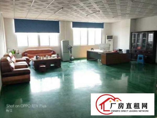  长安霄边社区带装修300平厂房出租