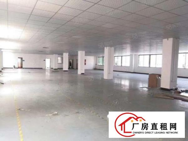  乌沙社区现空出楼上带装修厂房1000平方，水电齐全，交通便利