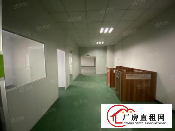  长安街口楼上330平，水电齐有2办公室，独立洗手间，客货2梯