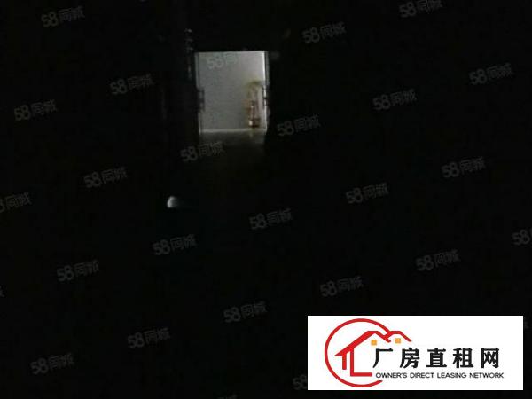  长安厂房出租街口新出一楼300平米水电齐全精装修