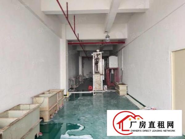  长安乌沙新出楼上1500平方，豪华装修，水电齐全，无转让费