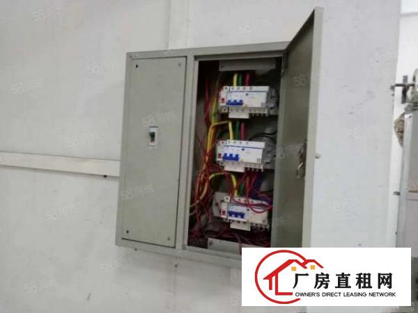  长安新民楼上300平厂房出租水电齐全带办公室卫生间