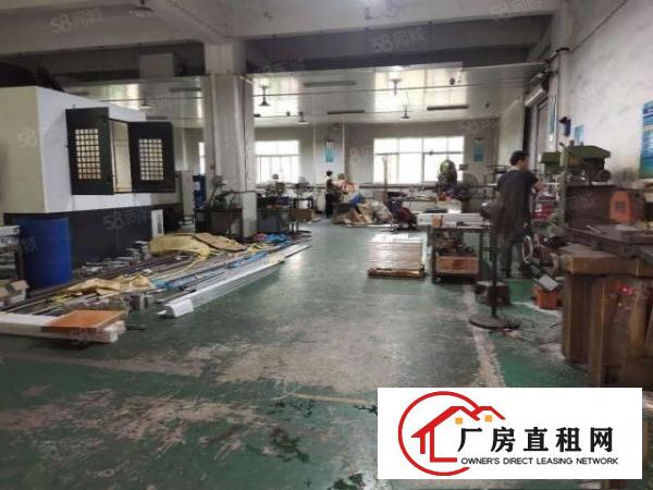  长安街口新出一楼550平方带装修办公室水电齐全