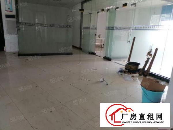  长安乌沙新空出楼上500平，豪华装修，水电齐全。适合电子贸易