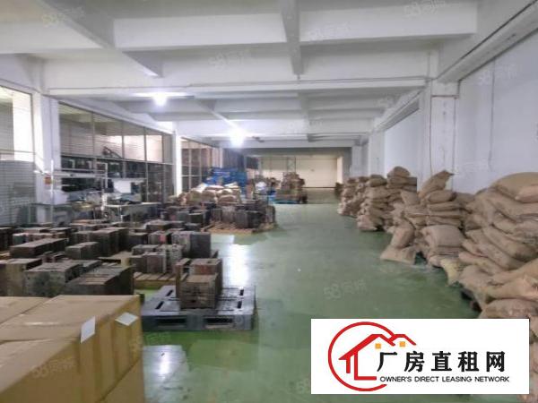  厦岗楼上1800平方重工业厂房，水电齐全有办公室，独立洗手间