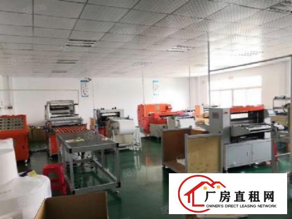  长安镇乌沙工业区出租楼上200平和250平厂房有精装修有货梯
