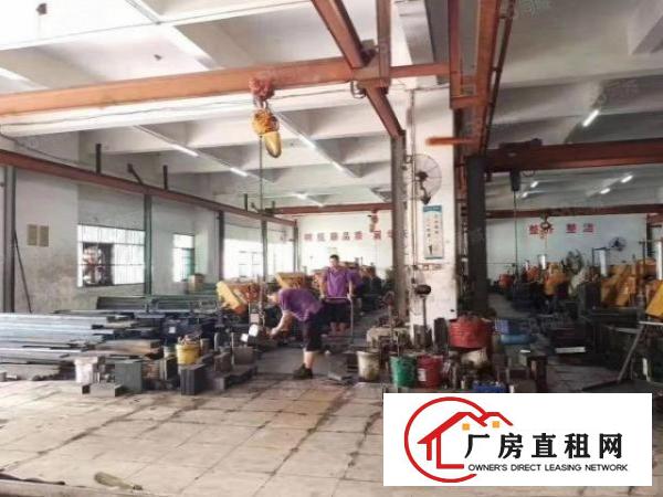  长安乌沙新空出一楼800平，带航车。适合钢材，注塑压铸，模具