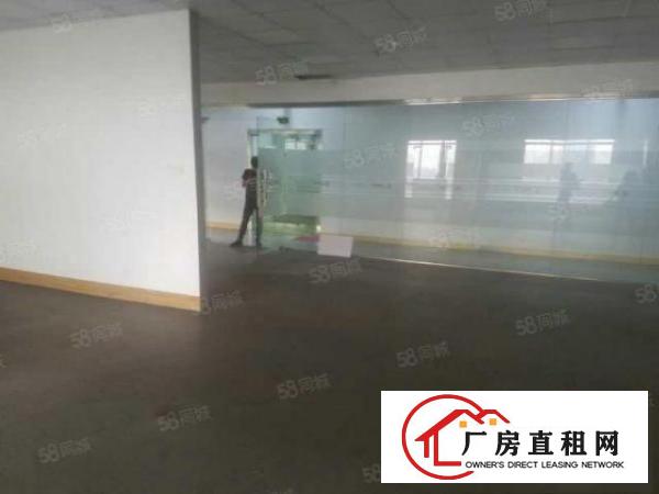  街口空出楼上精装修厂房500平出租