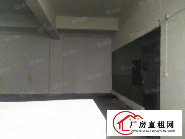  长安镇厦岗新出楼上350平方，通风采光好，水电齐全。