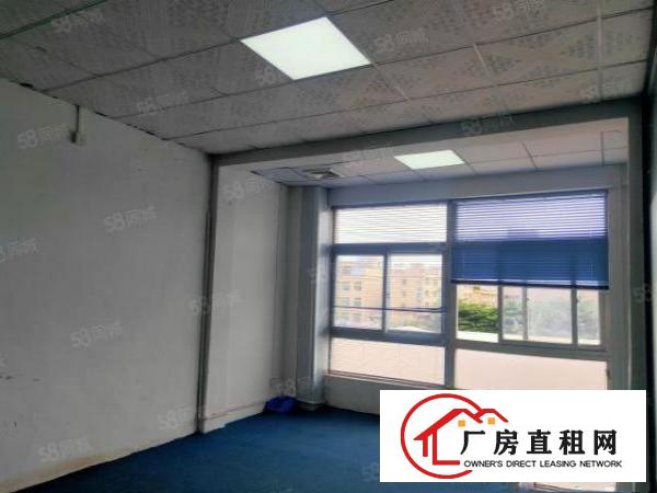  长安沙头南区三楼580平方，水电齐全，拎包入住。有玻璃办公室