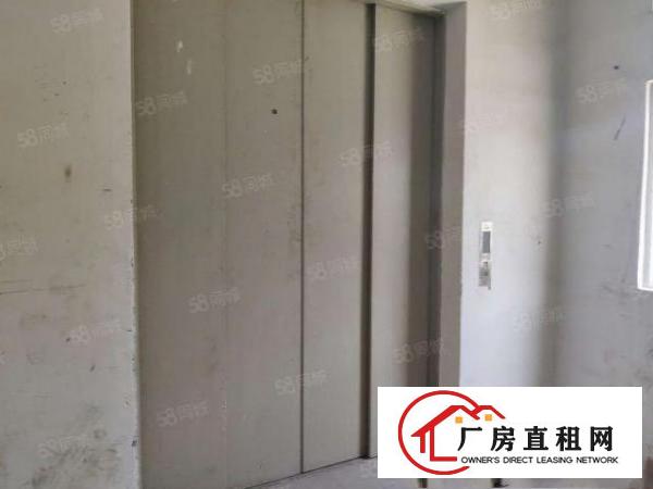  沙头南区楼上1400平方现成装修厂房出租