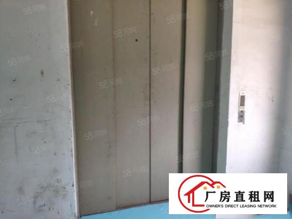  沙头南区楼上1400平方现成装修厂房出租