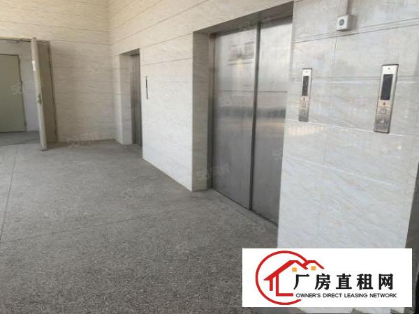  长安乌沙新空出楼上带精装修厂房350平方。