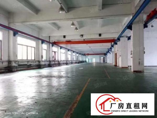  长安镇乌沙街口出租一楼带行车2400平厂房水电到位装修可分租