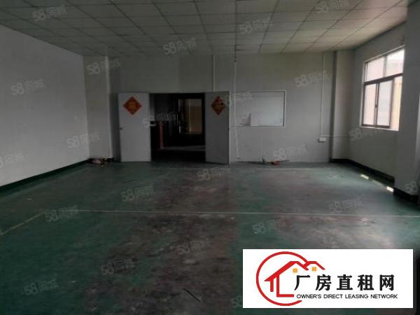  新安街口楼上现成电子车间300平方。有水电办公室。