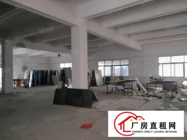  长安上角一楼900平带装修厂房，水电齐全，有独立卫生间